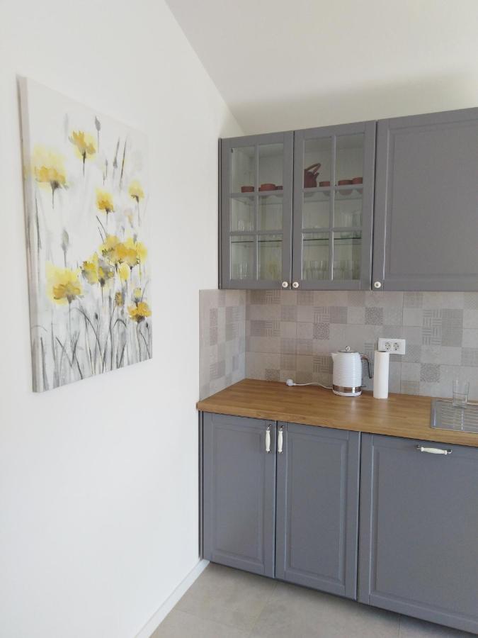 Vila Dubravka - Schoen Und Komfortabel Inmitten Von Olivenbaeumen Und Weinbergen Mit Whirlpool Valtura Exteriör bild