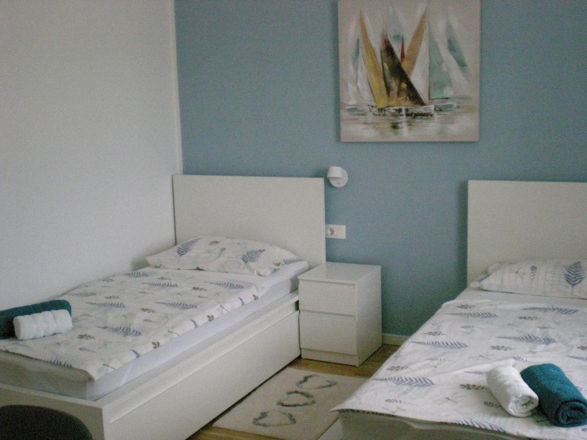 Vila Dubravka - Schoen Und Komfortabel Inmitten Von Olivenbaeumen Und Weinbergen Mit Whirlpool Valtura Exteriör bild