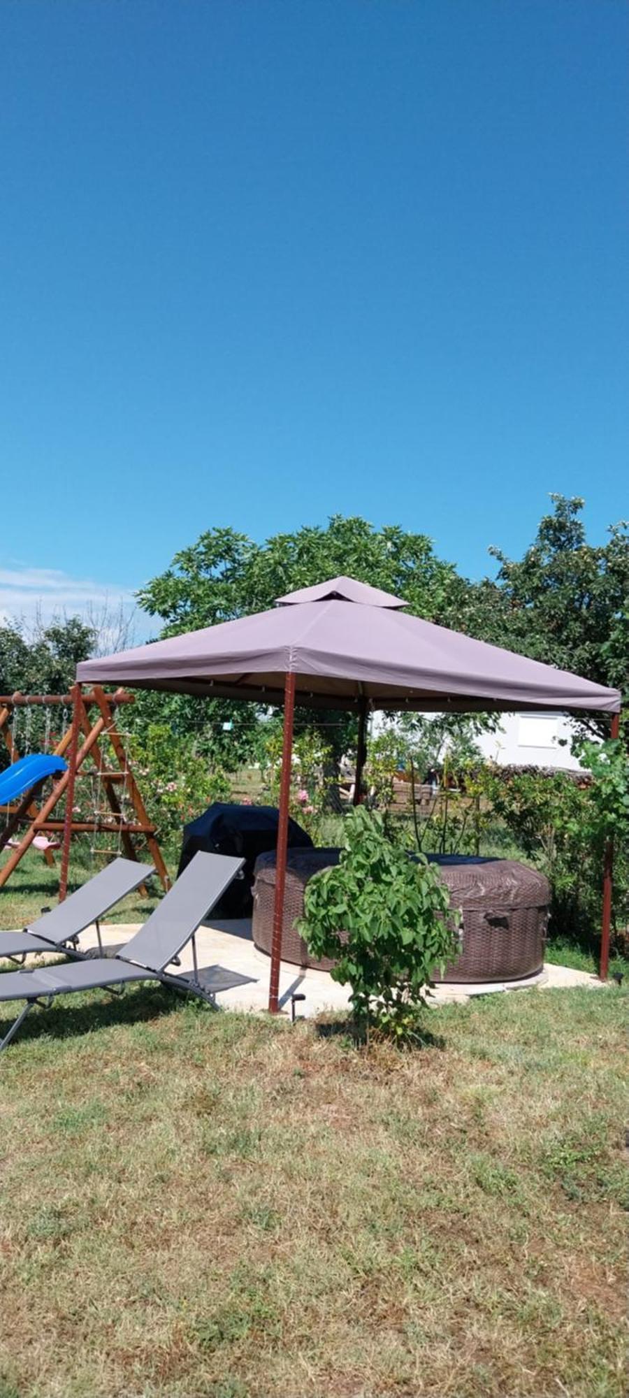 Vila Dubravka - Schoen Und Komfortabel Inmitten Von Olivenbaeumen Und Weinbergen Mit Whirlpool Valtura Exteriör bild