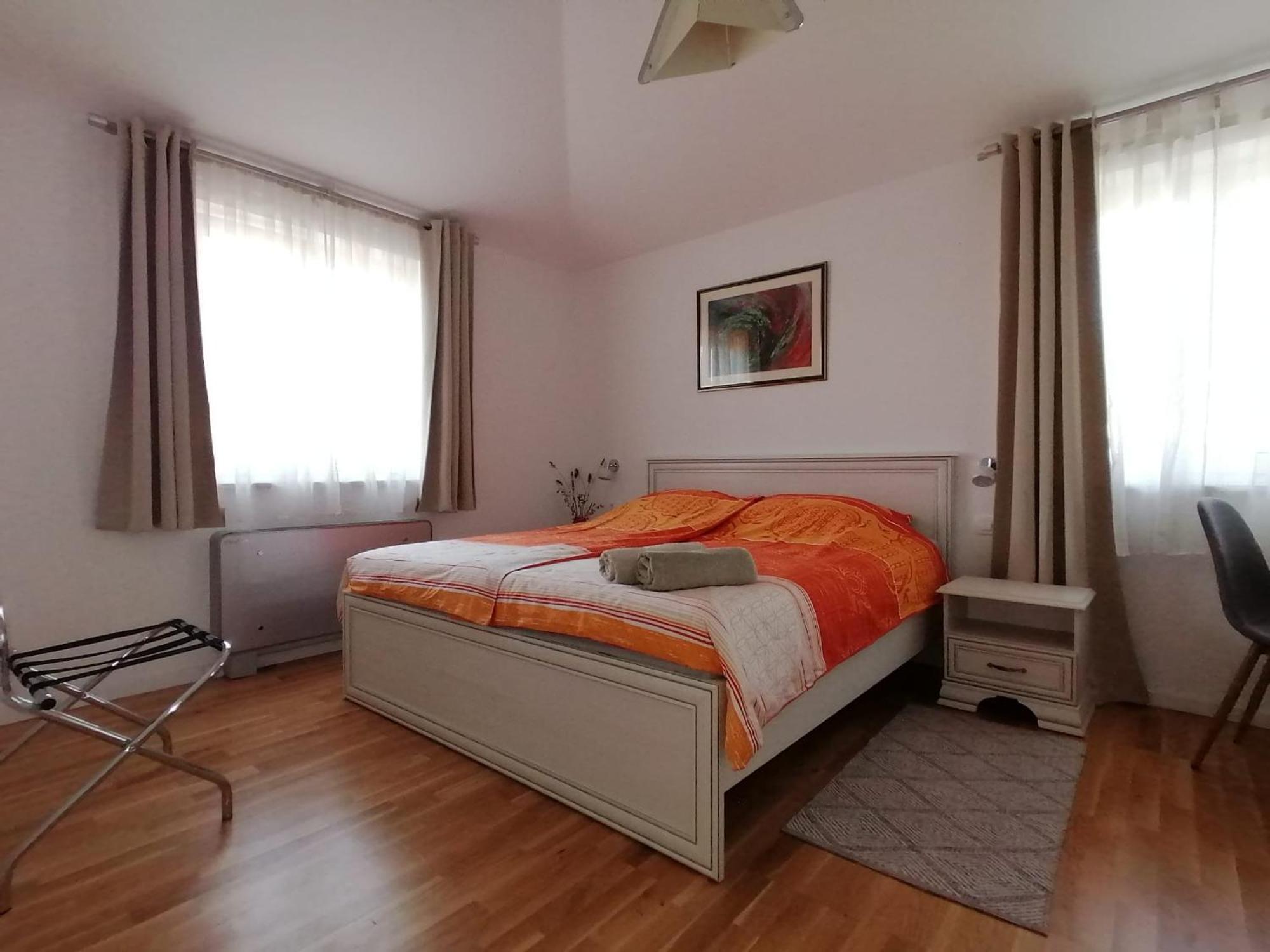 Vila Dubravka - Schoen Und Komfortabel Inmitten Von Olivenbaeumen Und Weinbergen Mit Whirlpool Valtura Exteriör bild