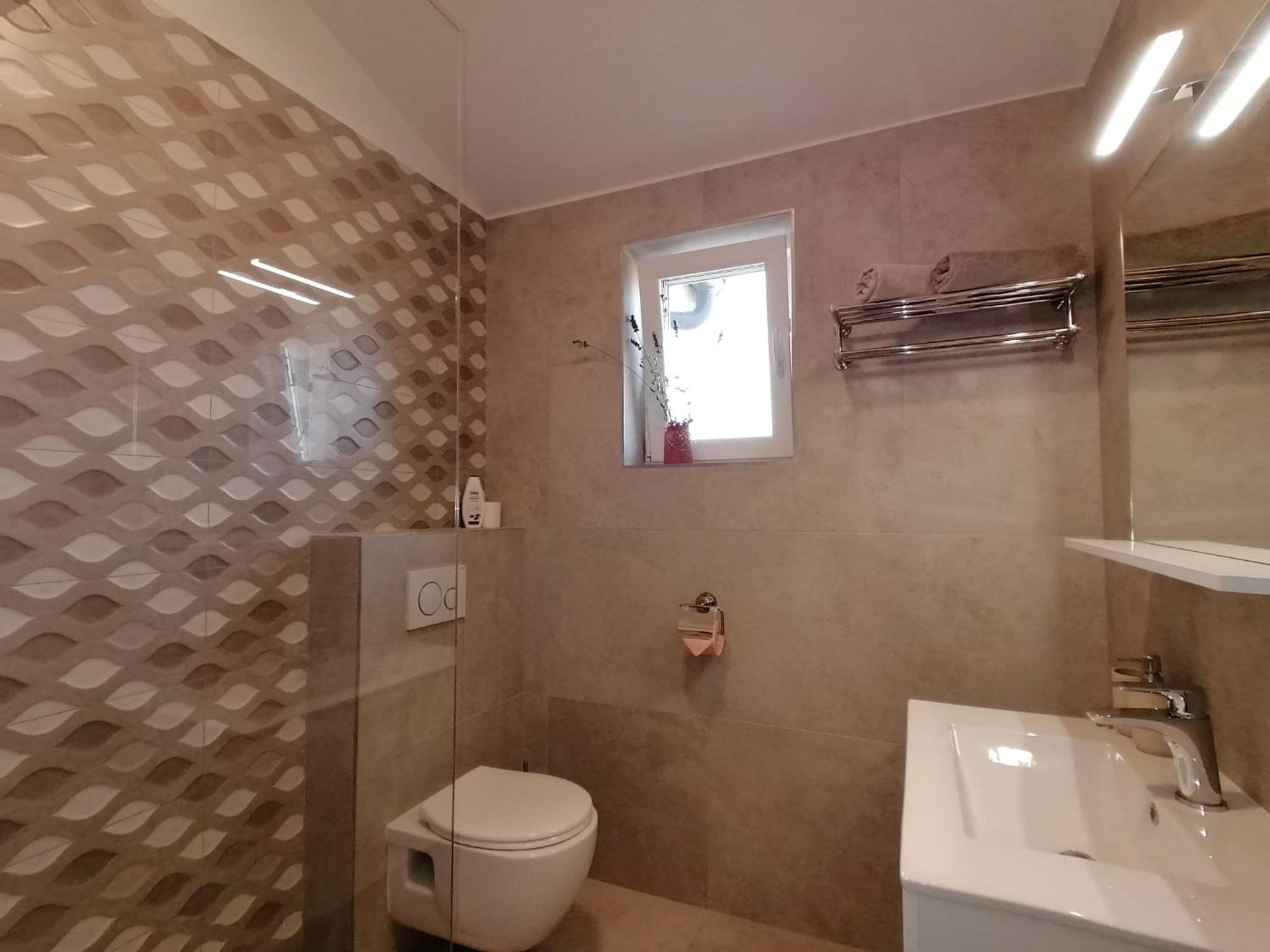 Vila Dubravka - Schoen Und Komfortabel Inmitten Von Olivenbaeumen Und Weinbergen Mit Whirlpool Valtura Exteriör bild